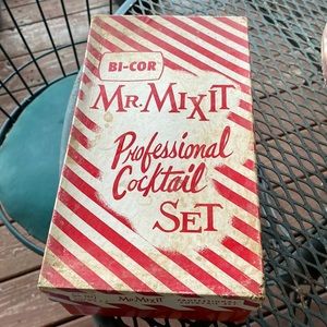 Vintage cocktail set